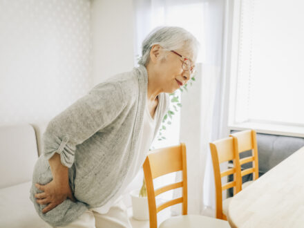 腰痛の原因を自分でも調べてみようというきっかけをイメージ