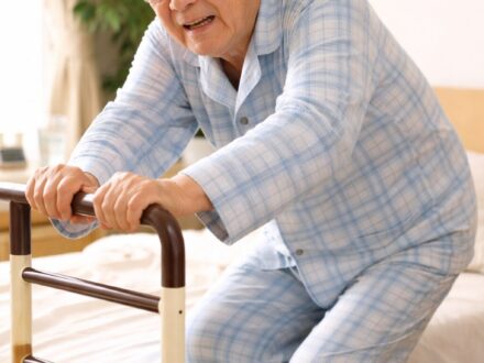 日常によくある腰痛ですが、病気が隠れていることもある